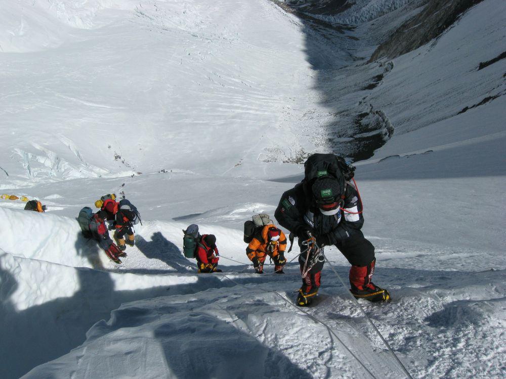 5 Alasan Pendaki Sulit Mencapai Puncak Everest, Bukan Hanya Mental