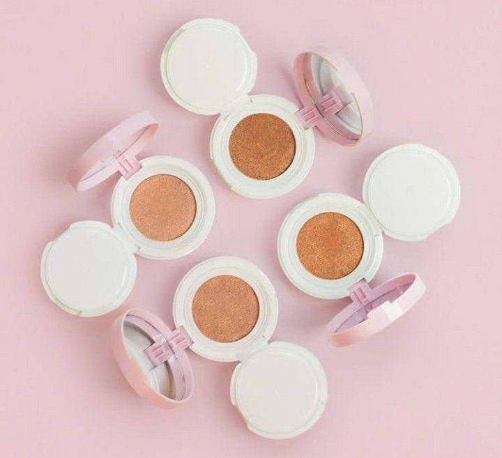 instagram.com/eminacosmetics