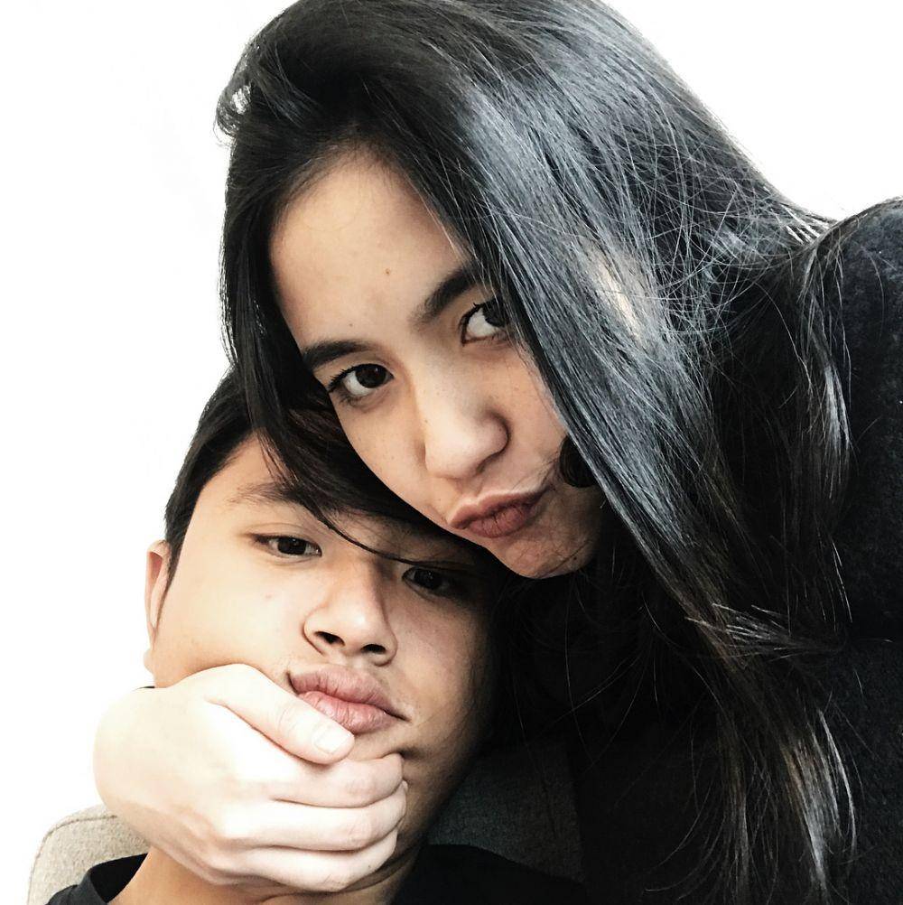 Instagram.com/ashzahrantiara
