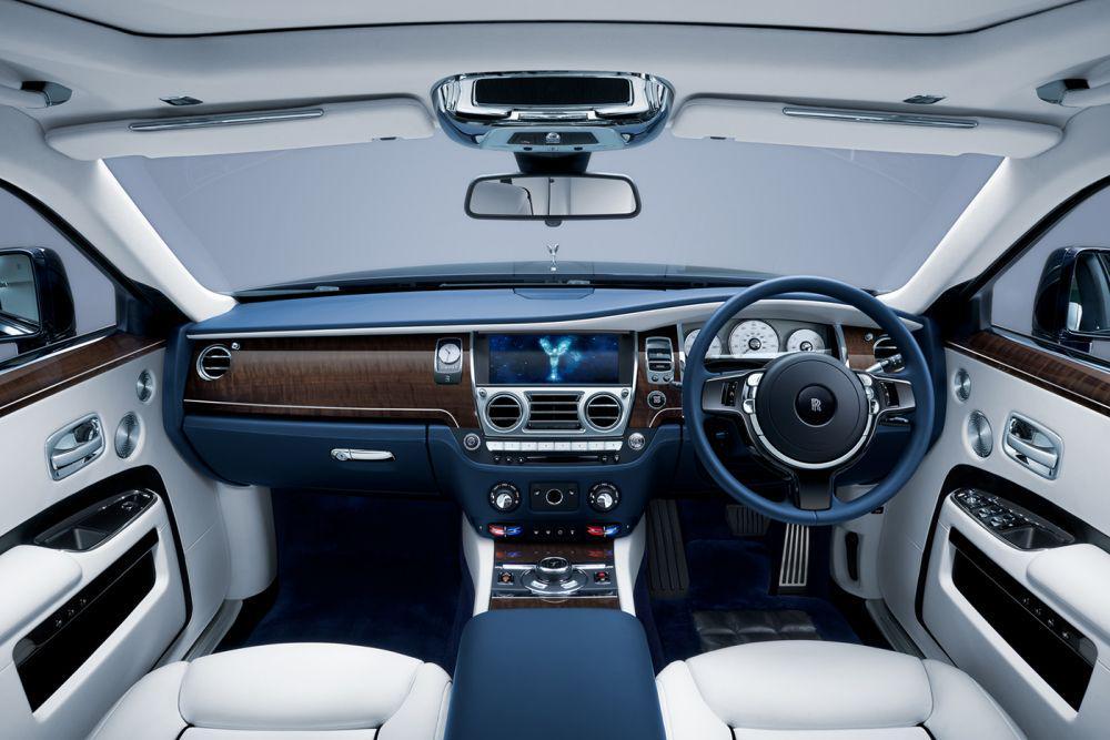 5 Harga Mobil Rolls Royce yang Super Mewah