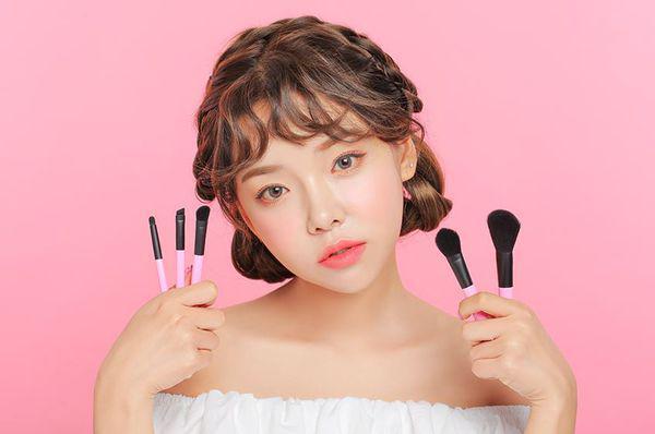 5 Hal yang Perlu Kamu Ketahui Sebelum Membeli Kuas Makeup