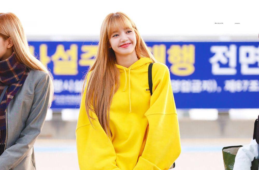 10 Idol Ini Cerah dengan Outfit Kuning, Siapa Paling Bersinar?