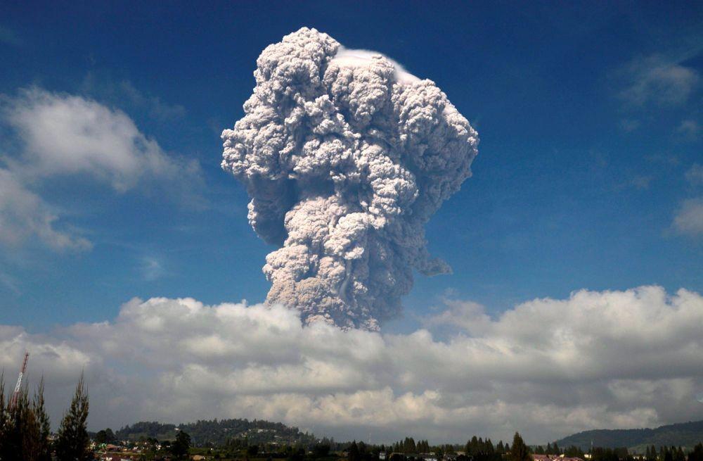 Gunung Anak Krakatau Kembali Meletus Kolom Abus Mencapai 1.000 Meter