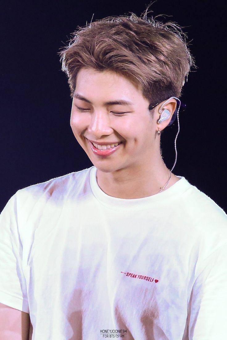 twitter.com/HoneyJoonie94