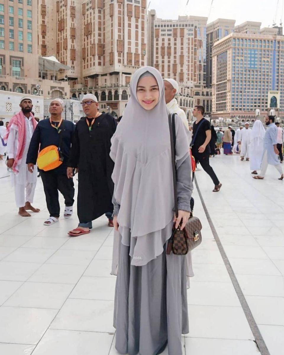 instagram.com/melodylaksani92