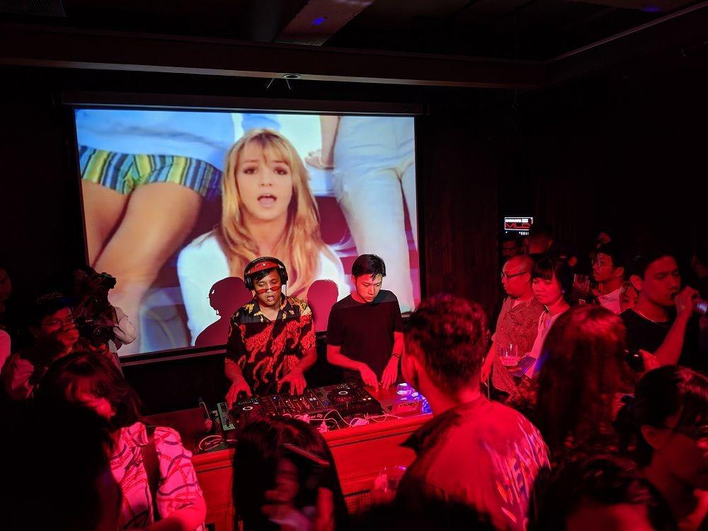 5 Hal Ini Akan Bikin Kamu Menyesal Gak Dateng ke diskaraoke VOL. 1
