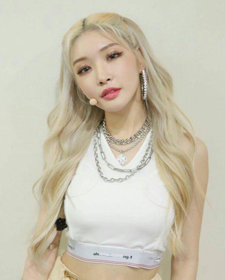 Instagram.com/chungha_official