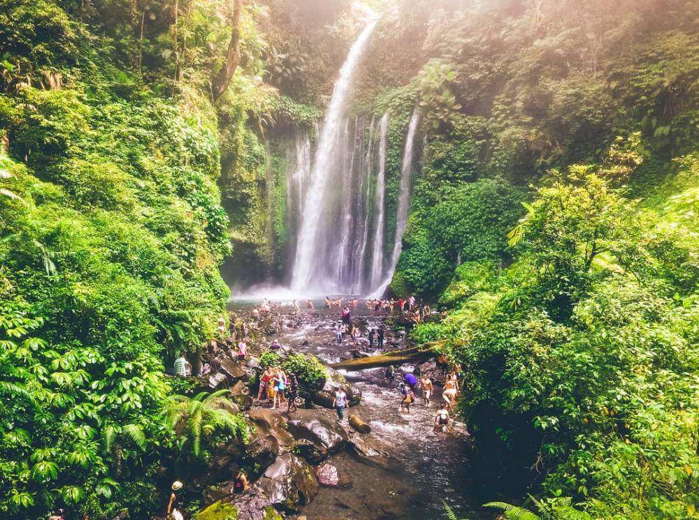instagram.com/thelangkahtravel