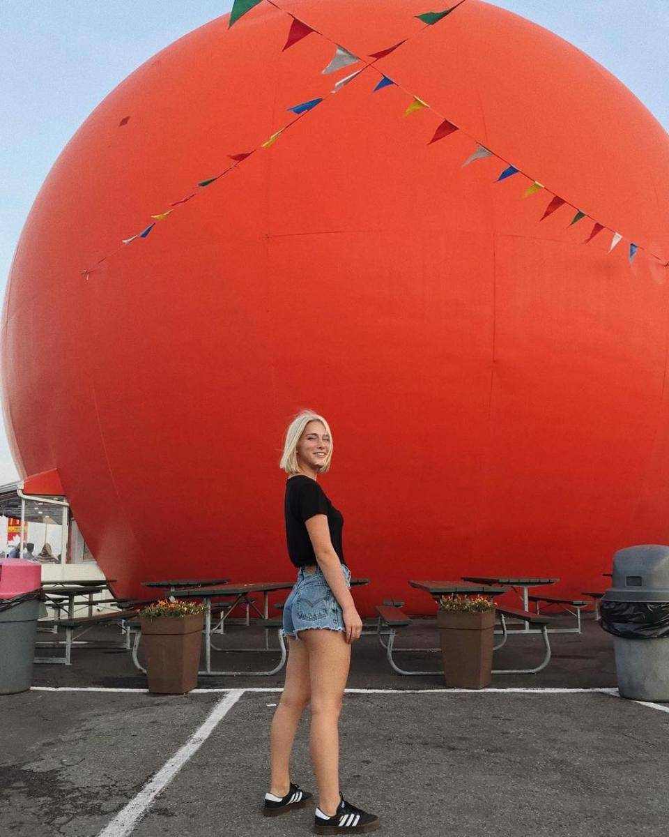 instagram.com/sassycaron
