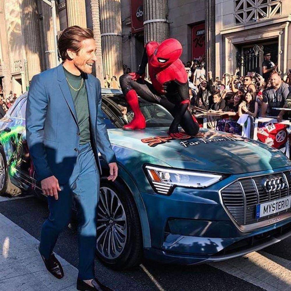 instagram.com/jakegyllenhaal