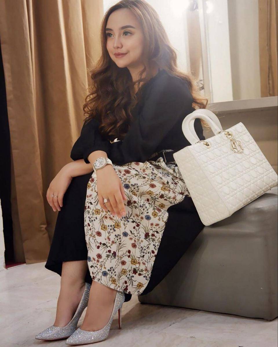 instagram.com/salmafinasunan