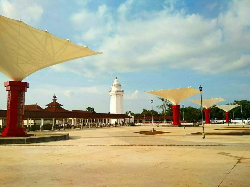 Kental Nilai-nilai Agamis, Kunjungi 5 Wisata Religi di Banten