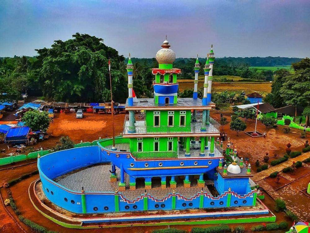 Instagram.com/explore_serang