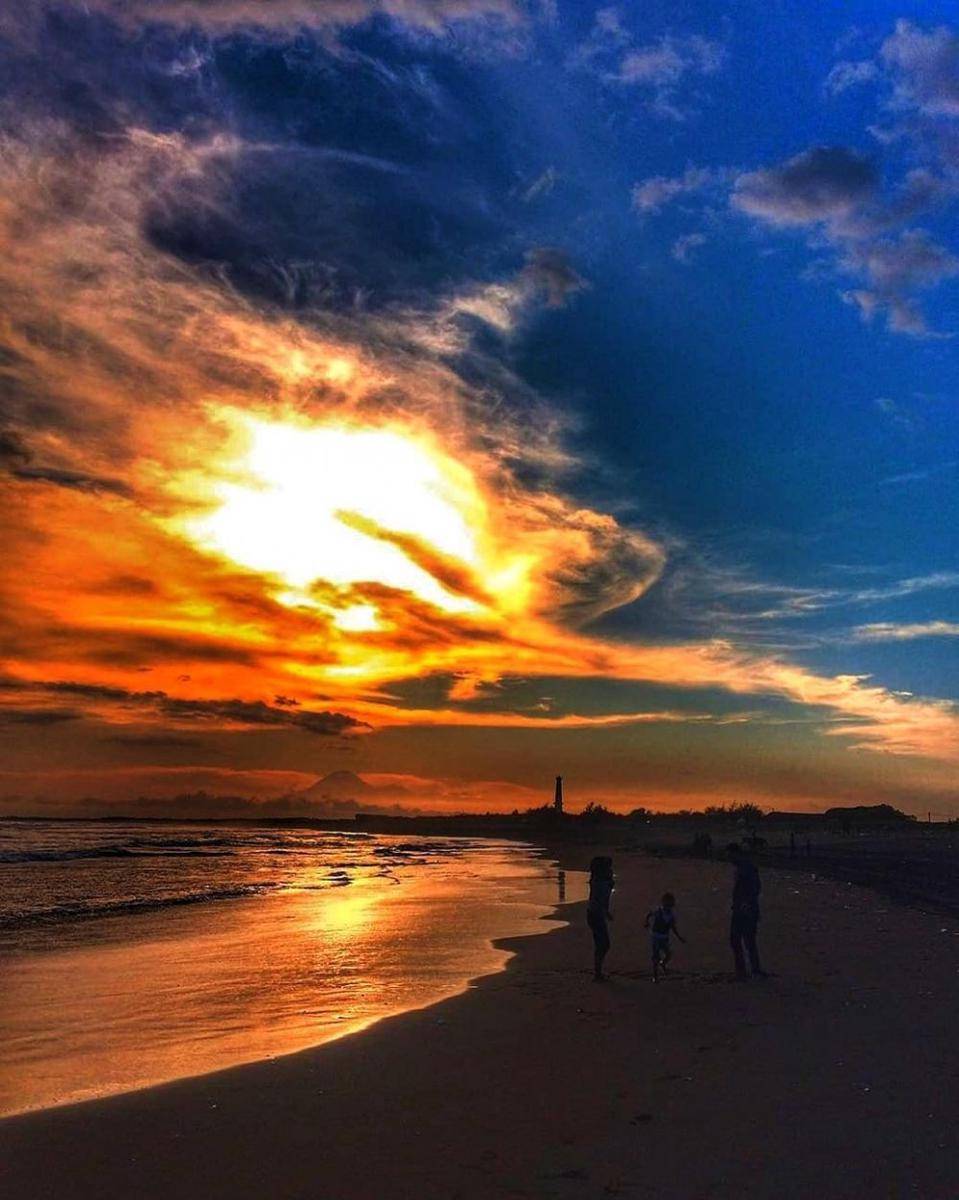 Pantai Paseban (instagram.com/penikmat.sunsets)