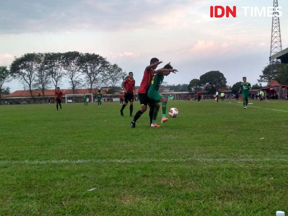 Menang di Markas Persibat, Kas Hartadi Tebus Kekalahan Sriwijaya FC