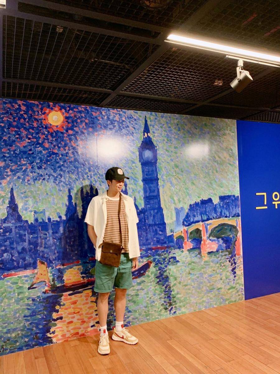 twitter.com/BTS_twt