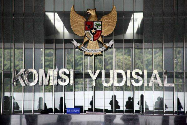 Menjaga Trust Publik dan Kehormatan Badan Peradilan