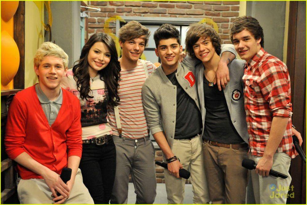 justjaredjr.com
