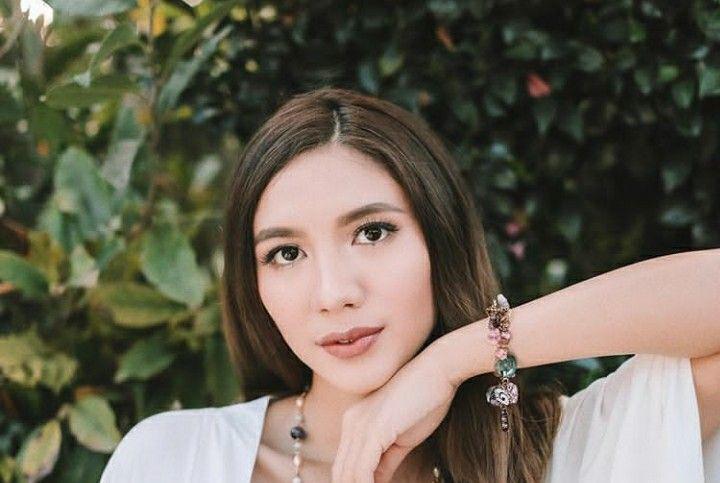 10 Gaya OOTD ala Acha Sinaga yang Bikin Kamu Terlihat Lebih Manis