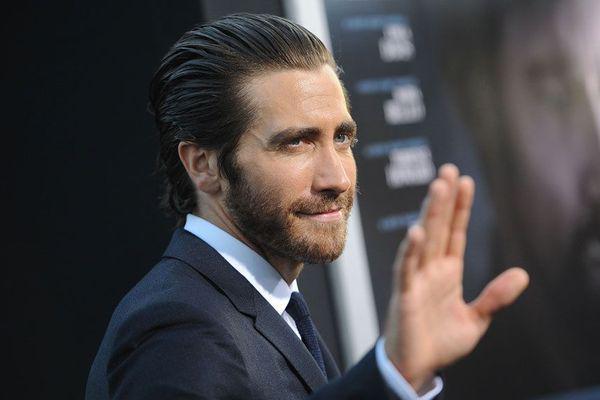 5 Cara Menata Rambut Bergaya Slick Back Biar Keren Maksimal