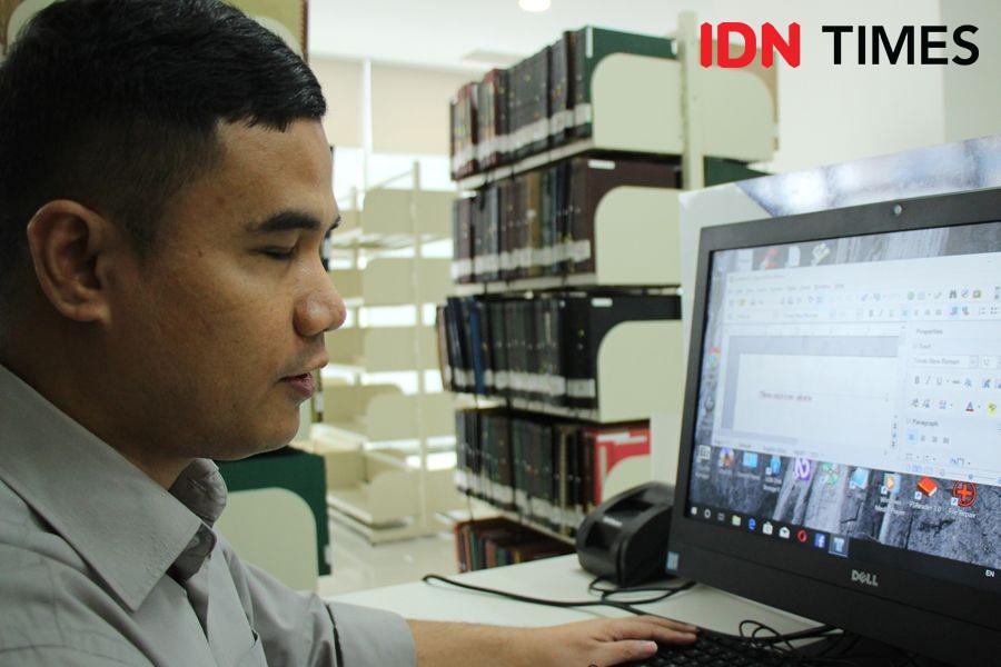 Kisah Ivan Suswandar, Tenaga Perpustakaan Tunanetra yang Luar Biasa