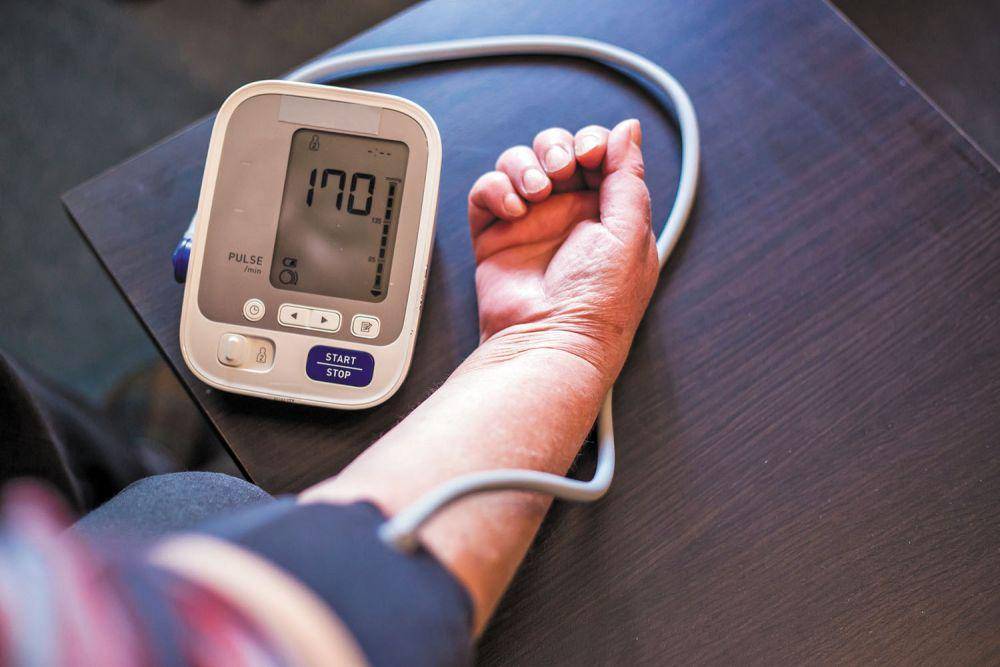 memeriksa tekanan darah (health.harvard.edu)