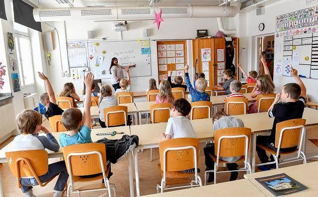 Menyenangkan, 5 Hal Masa Sekolah Ini Pasti Kamu Rindukan Saat Kuliah
