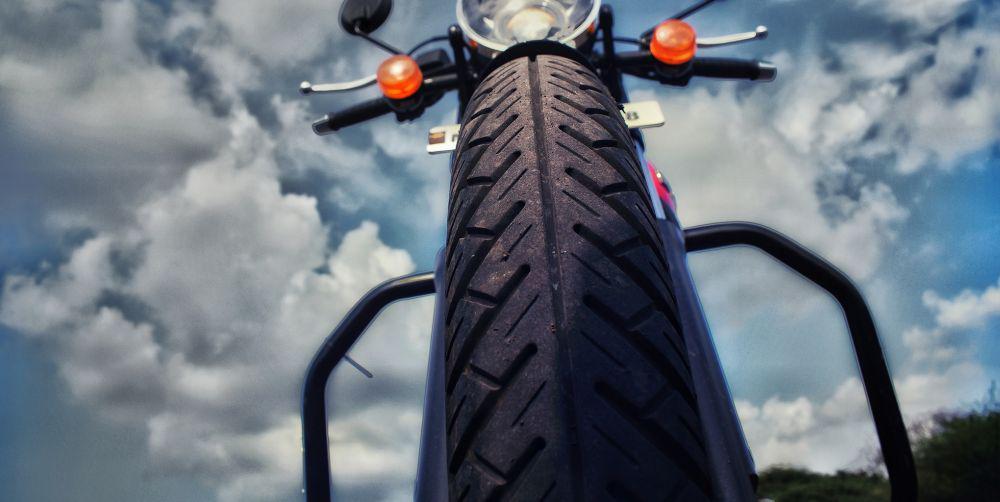 7 Tips Memilih Ban Tubeless Berkualitas Kelas Satu untuk Motor