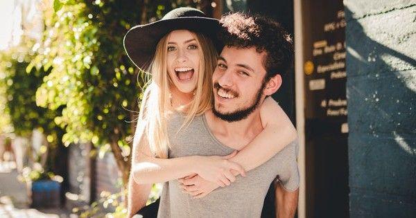 5 Hal yang Gambarkan Asyiknya Punya Kakak Laki-Laki Protektif