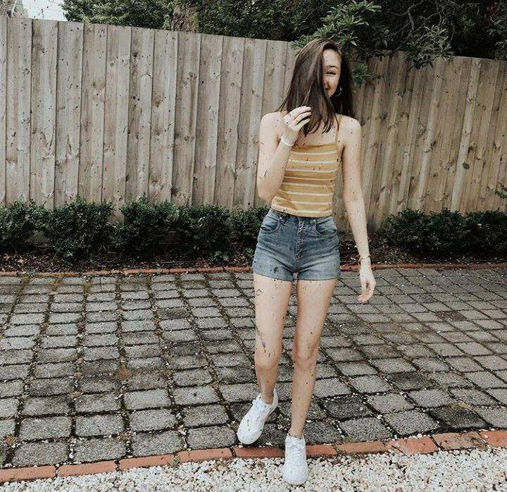 instagram.com/caitlinhalderman