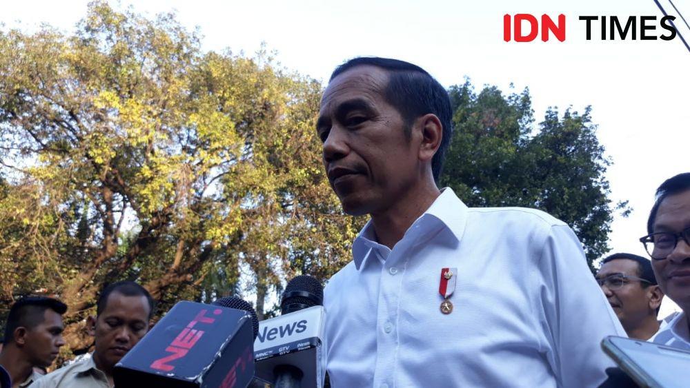 Jokowi Teken Keppres Amnesti Baiq Nuril