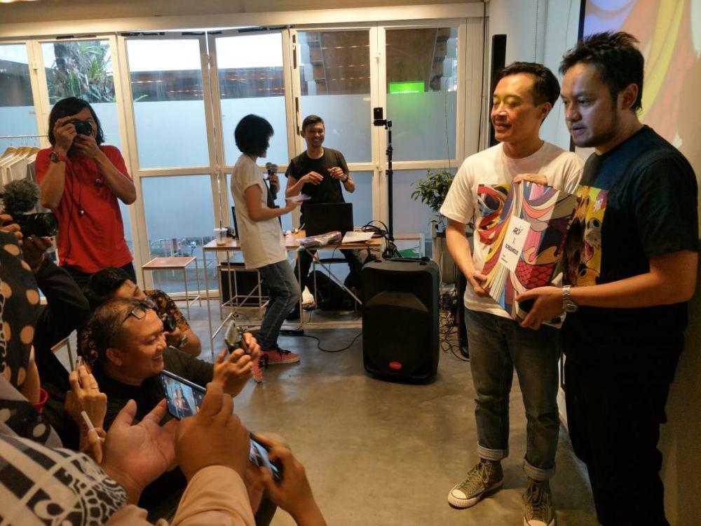 Kolaborasi Ciamik, Screamous & Arkiv Produksi T-Shirt Limited Edition