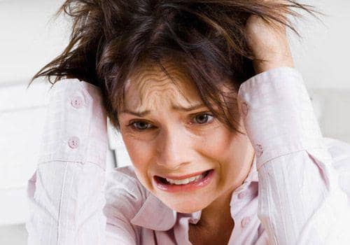 8 Hal yang Bisa Kamu Lakukan Saat Orang di Dekatmu Kena Serangan Panik