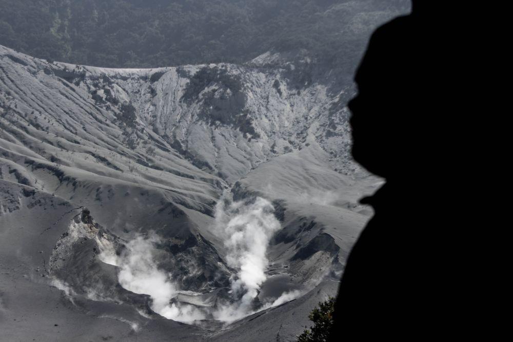 Kabar Gunung Tangkuban Parahu Erupsi, Tim Pemantau Pastikan Hoax!