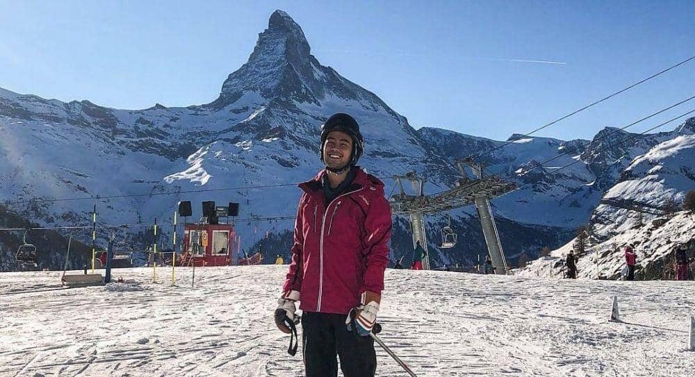 21 Potret Destinasi Liburan ala Vidi Aldiano yang Bikin Pengin Cuti!