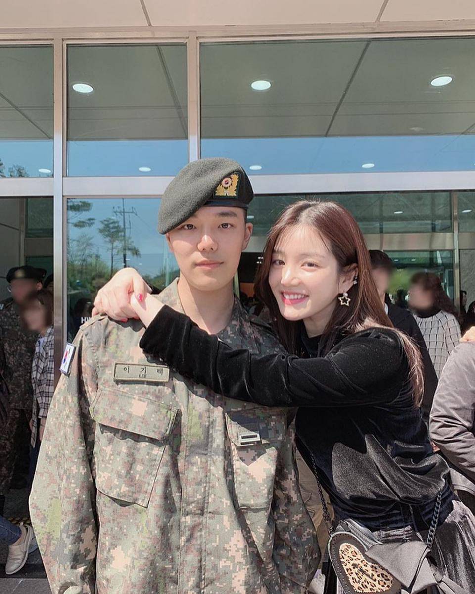 instagram.com/yubi_190