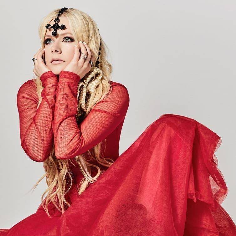 instagram.com/avrillavigne