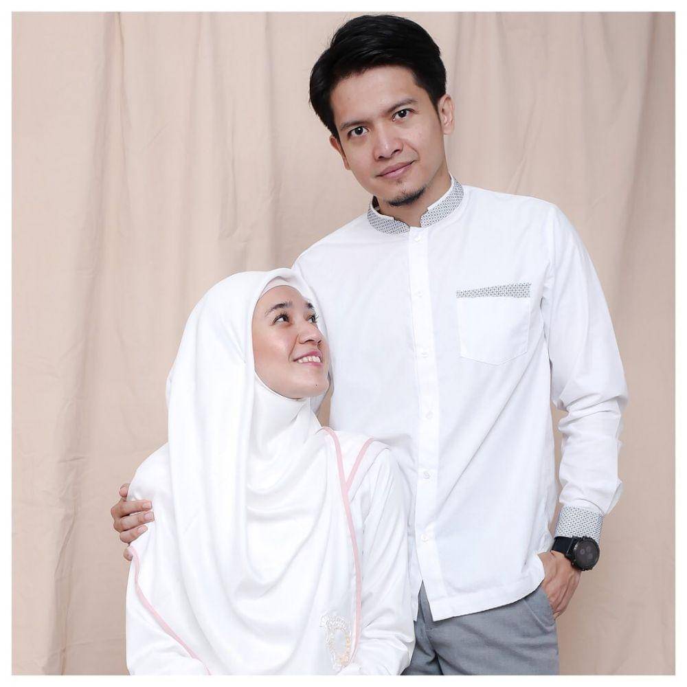 instagram.com/Dhini Aminarti