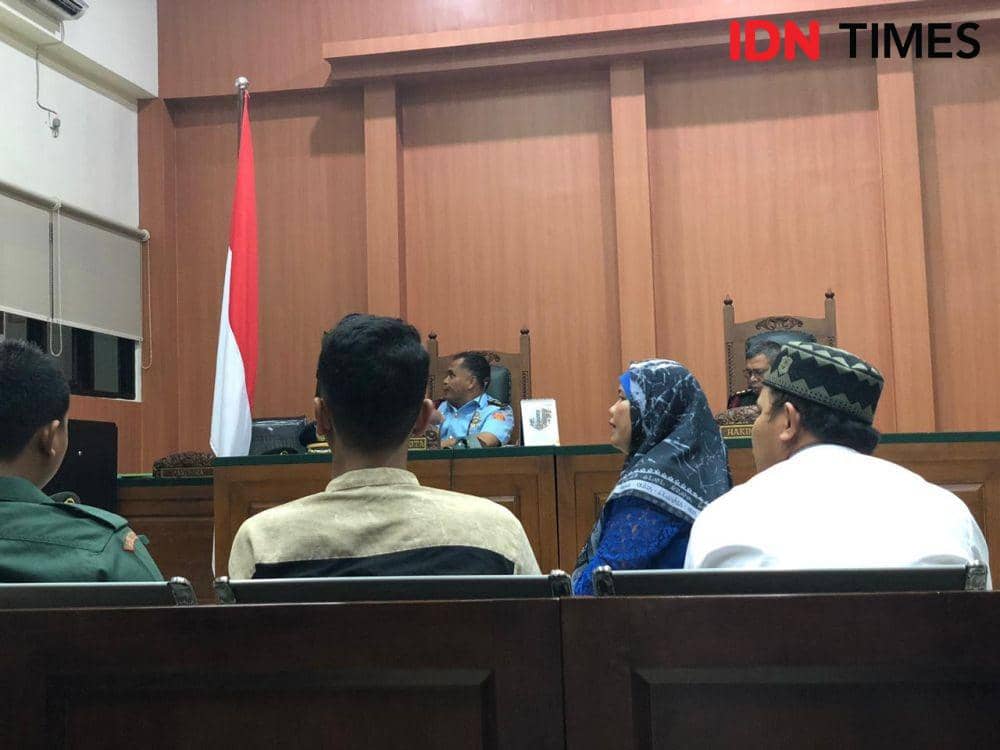 Sambil Tunjuk Terdakwa Prada DP, Suhartini: Kalau Bisa Dibalas nyawa