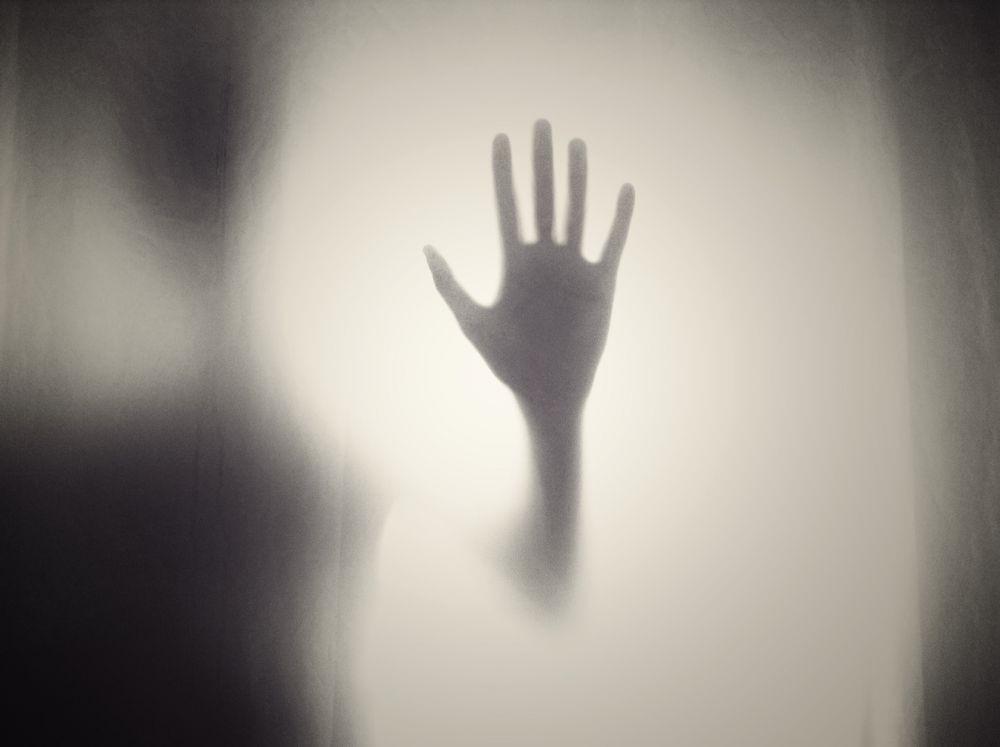 7 Fakta Sindrom Tangan Alien, Bikin Tanganmu Gerak Sendiri