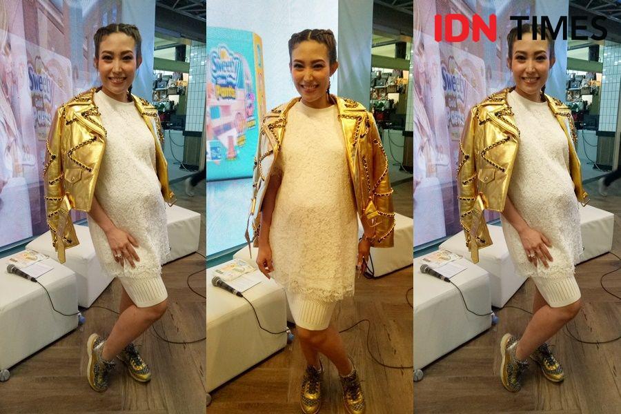 Inspirasi Swag Style Bumil ala Ayu Dewi