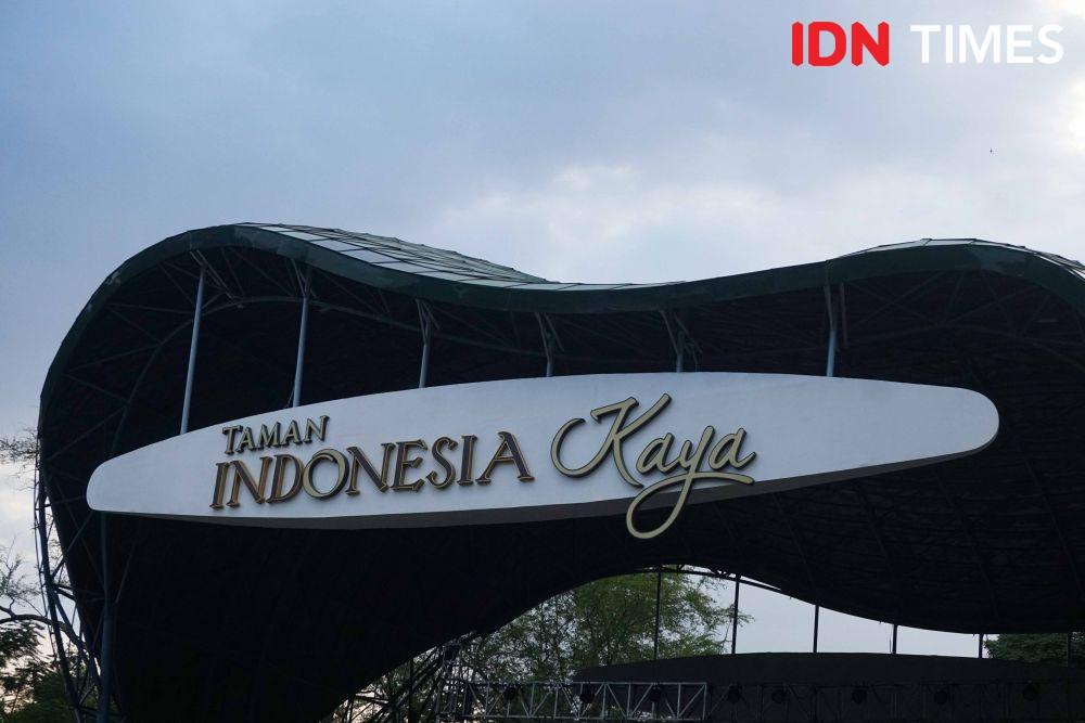 [FOTO] Menikmati Akhir Pekan di Taman Indonesia Kaya, Gak Rugi!