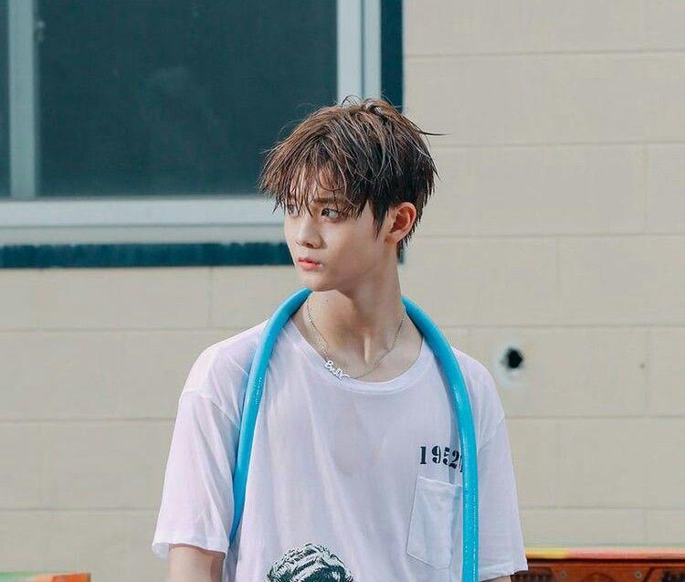 10 Fakta Bae Jin Young, Member Boygroup CIX yang Lovable Banget