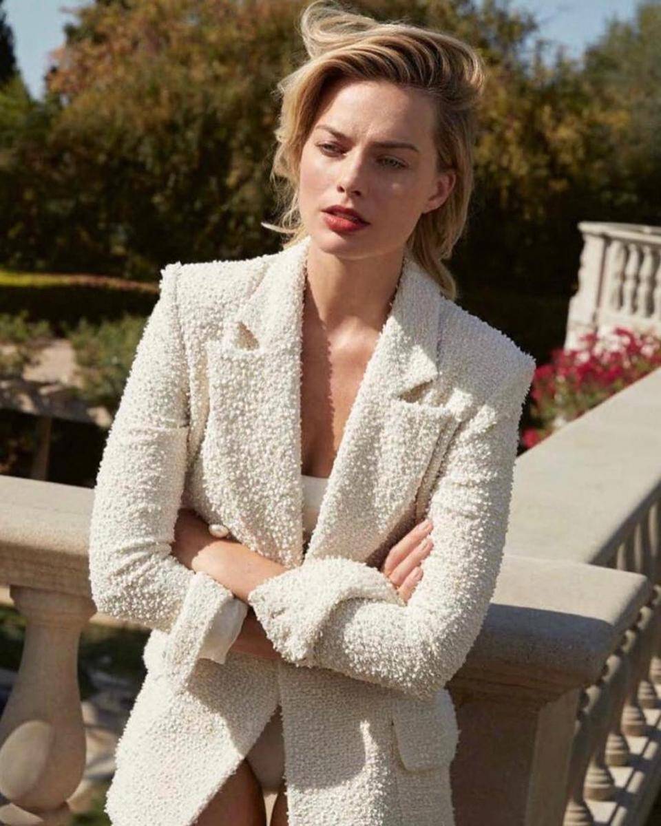 Instagram/margotrobbie