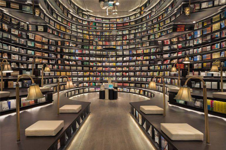 Ini 12 Negara yang Penduduknya Gemar Membaca Buku di Perpustakaan