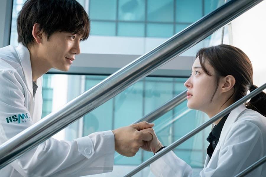 7 Fakta Doctor John, KDrama Genre Medis yang Diperankan Ji Sung