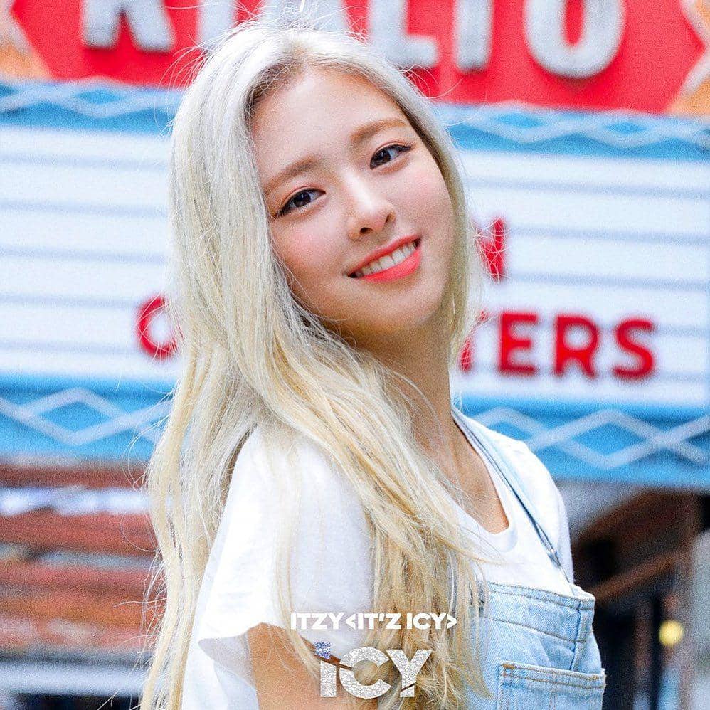 instagram.com/shinyunaitzys