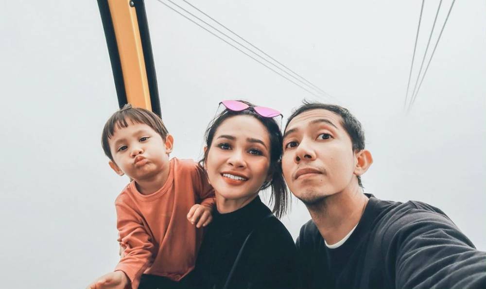 instagram.com/andienaisyah