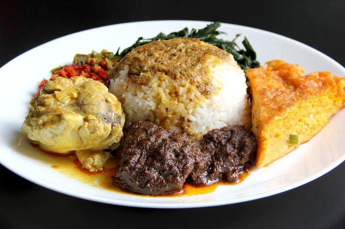 5 Kuliner Khas Minang Selain Nasi Padang yang Wajib Kamu Coba