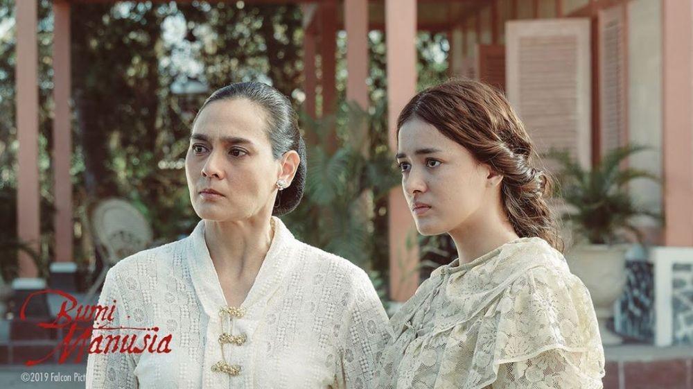 Sontek 7 OOTD Mawar Eva, Pemeran Annelies di Film 'Bumi Manusia'